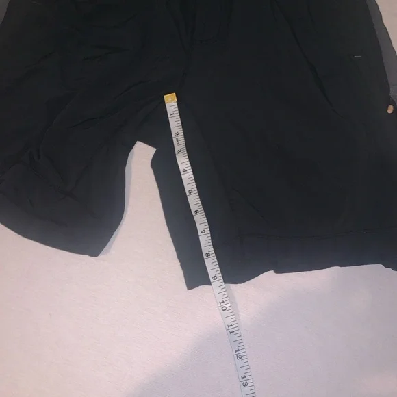 Lululemon Athletic Gym Workout shorts - Picture 9 of 9